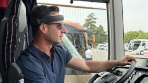Driver Wearing Aigo for driver fatigue detection