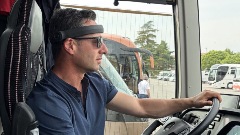 Driver Wearing Aigo for driver fatigue detection